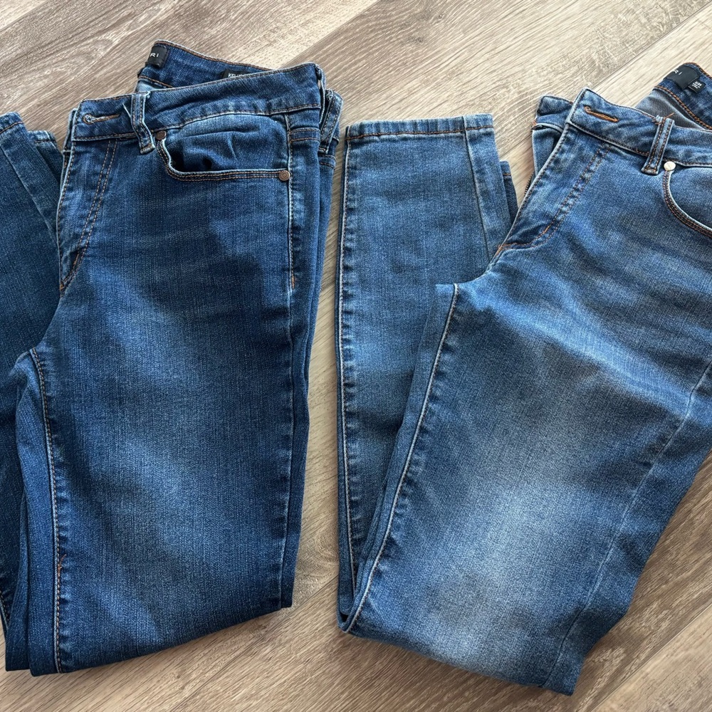 2 Pair Tahari Denim Jeans